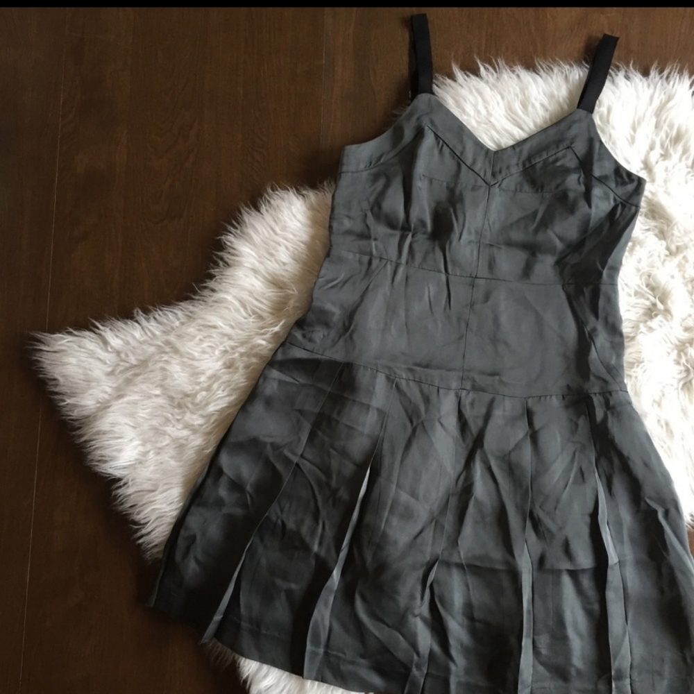 Theory Scarlette Silk Slip Dress-Size 2-EXCELLENT CONDITION-2-*FREE Solar Toys